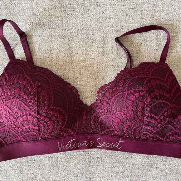 Victorias Secret Lace Lightly Lined Wireless Bra 34B - Picture 4 of 7